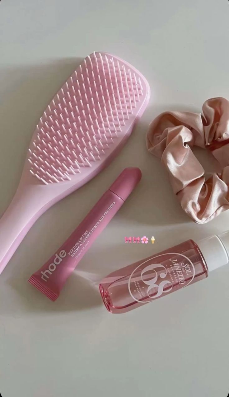 Lola Detangling Brush