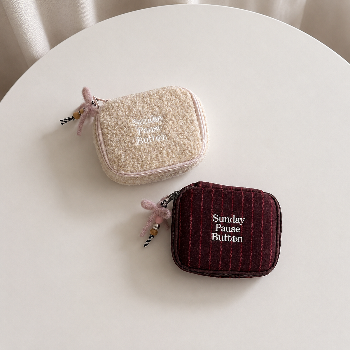 A Sunday Pause Botton Pouch