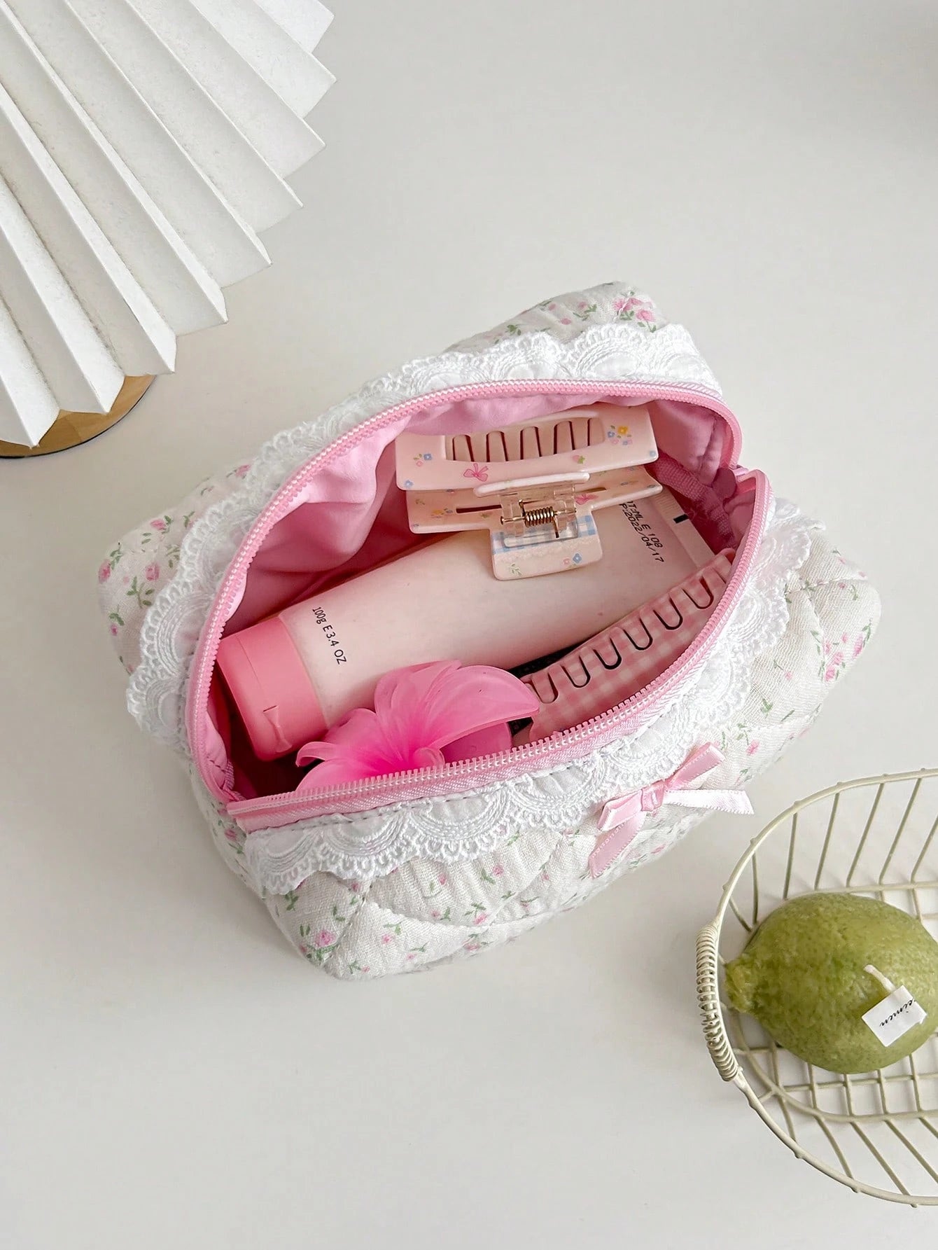 Sunday rose pouch