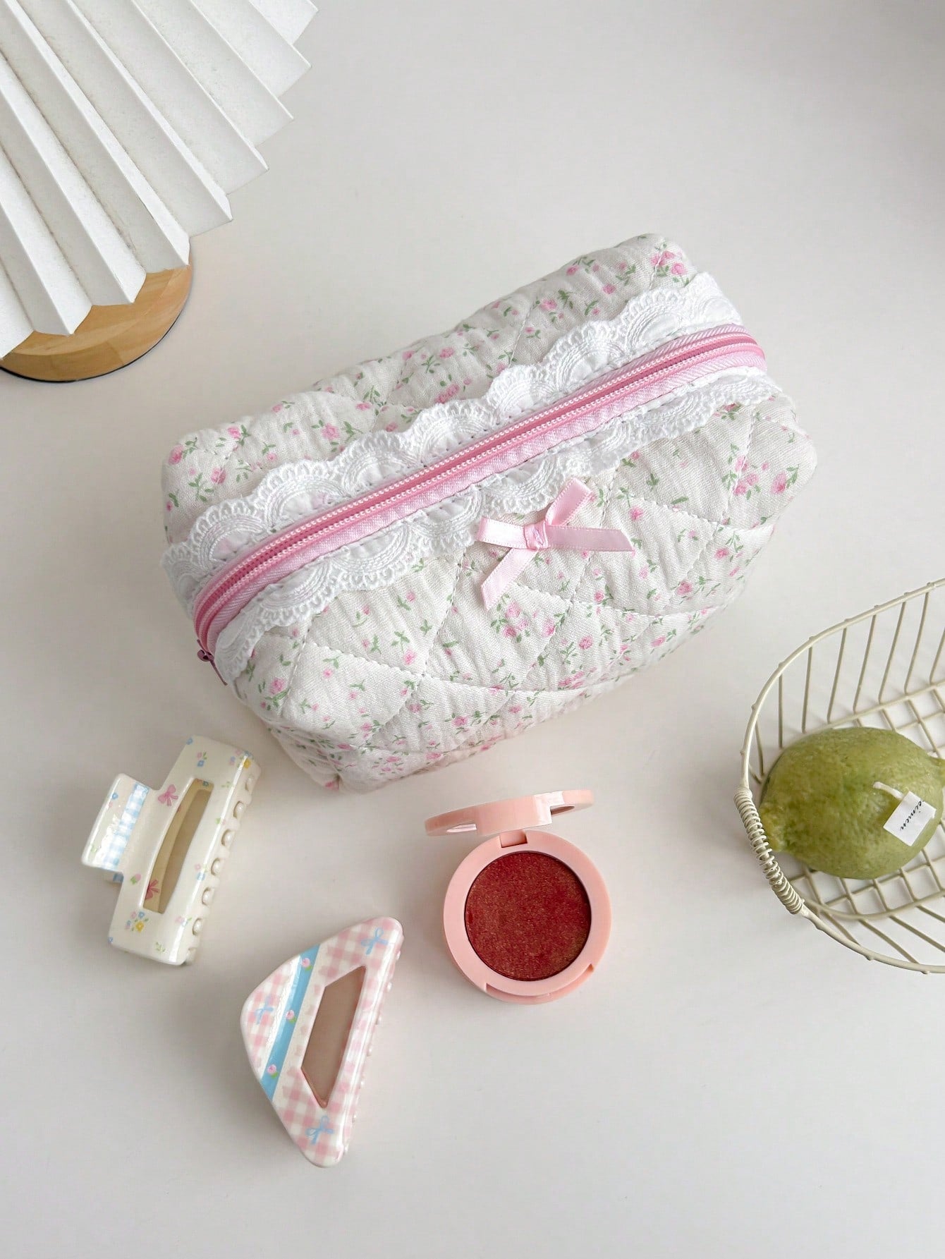 Sunday rose pouch