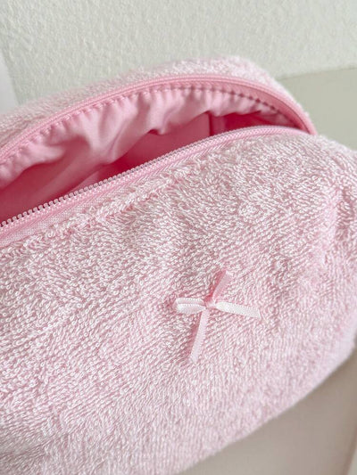 Powder room pouch