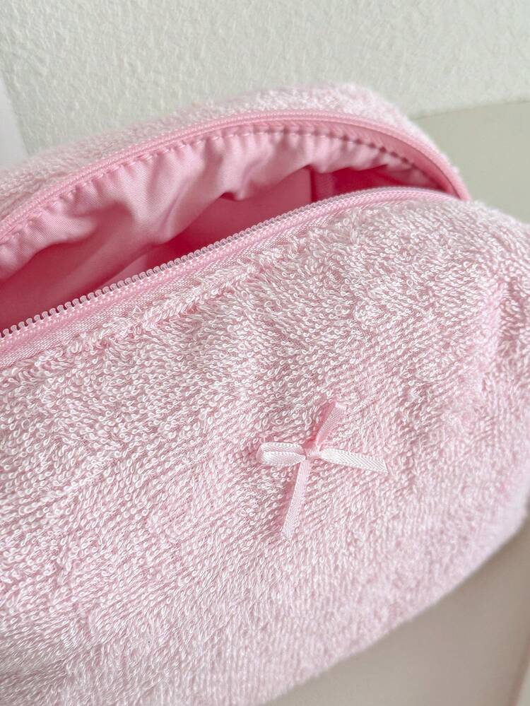 Powder room pouch