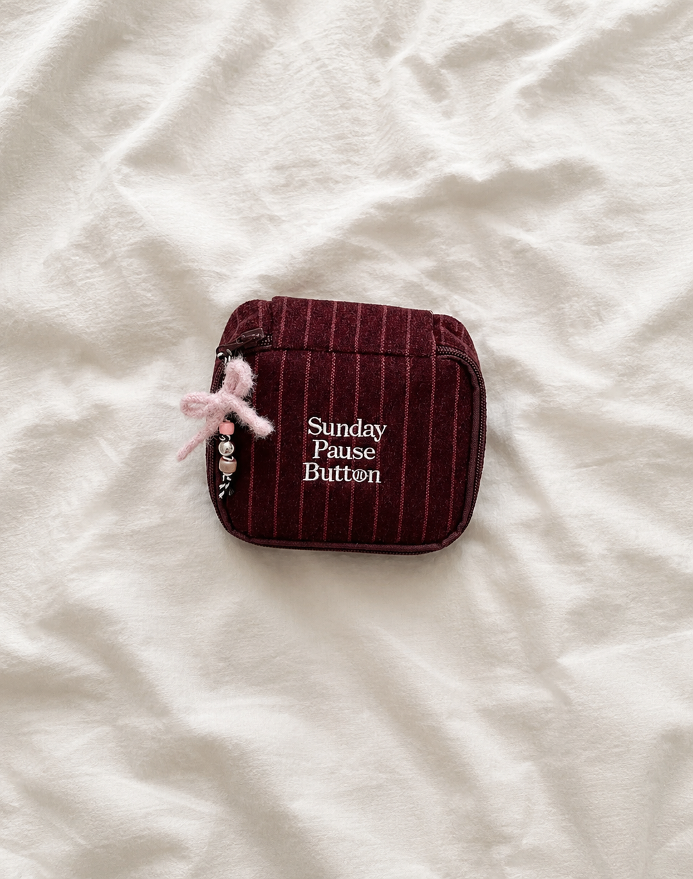 A Sunday Pause Botton Pouch
