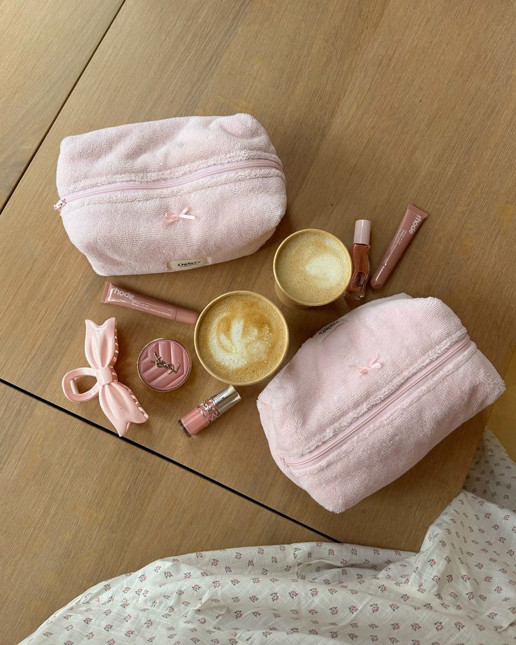 Powder room pouch