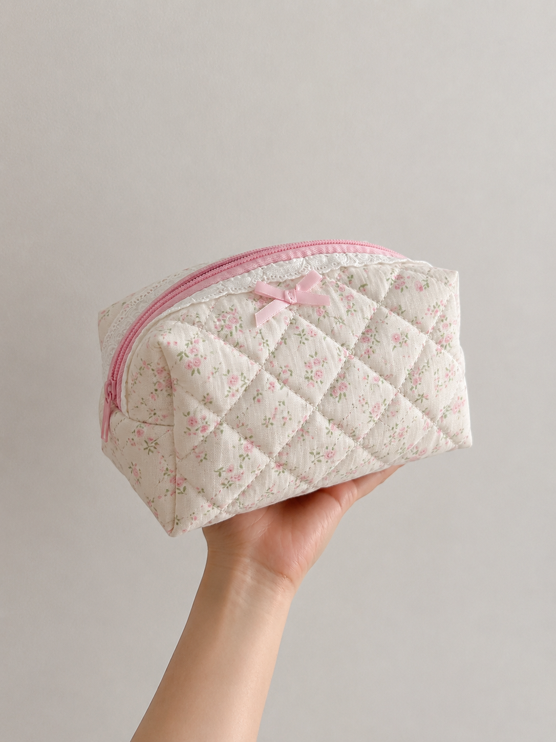 Sunday rose pouch