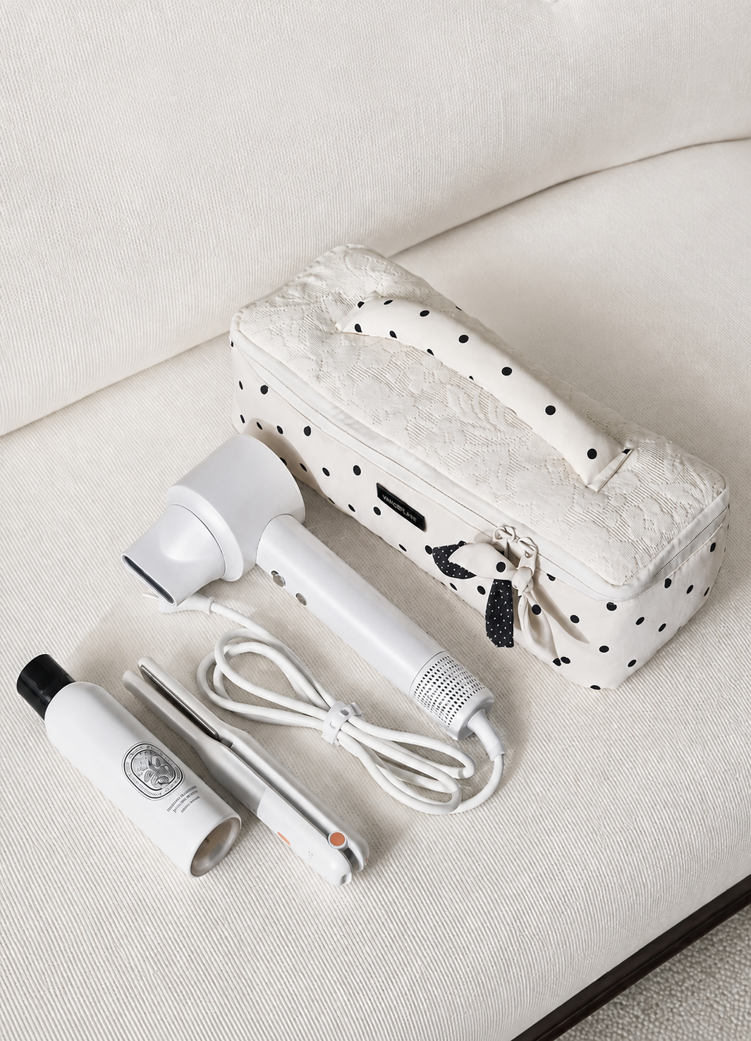 Dotty Bow Travel Pouch
