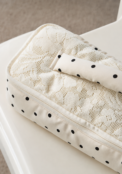 Dotty Bow Travel Pouch